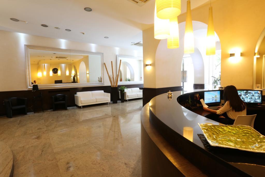 Hotel Europa Foggia Luaran gambar