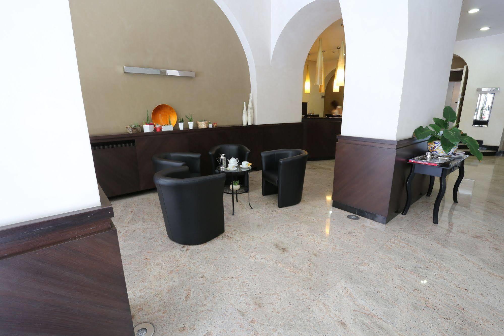 Hotel Europa Foggia Luaran gambar