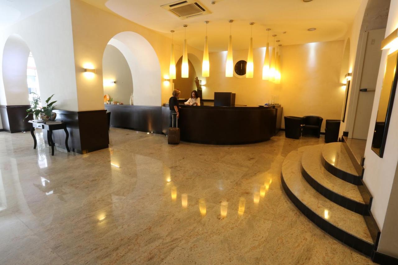 Hotel Europa Foggia Luaran gambar