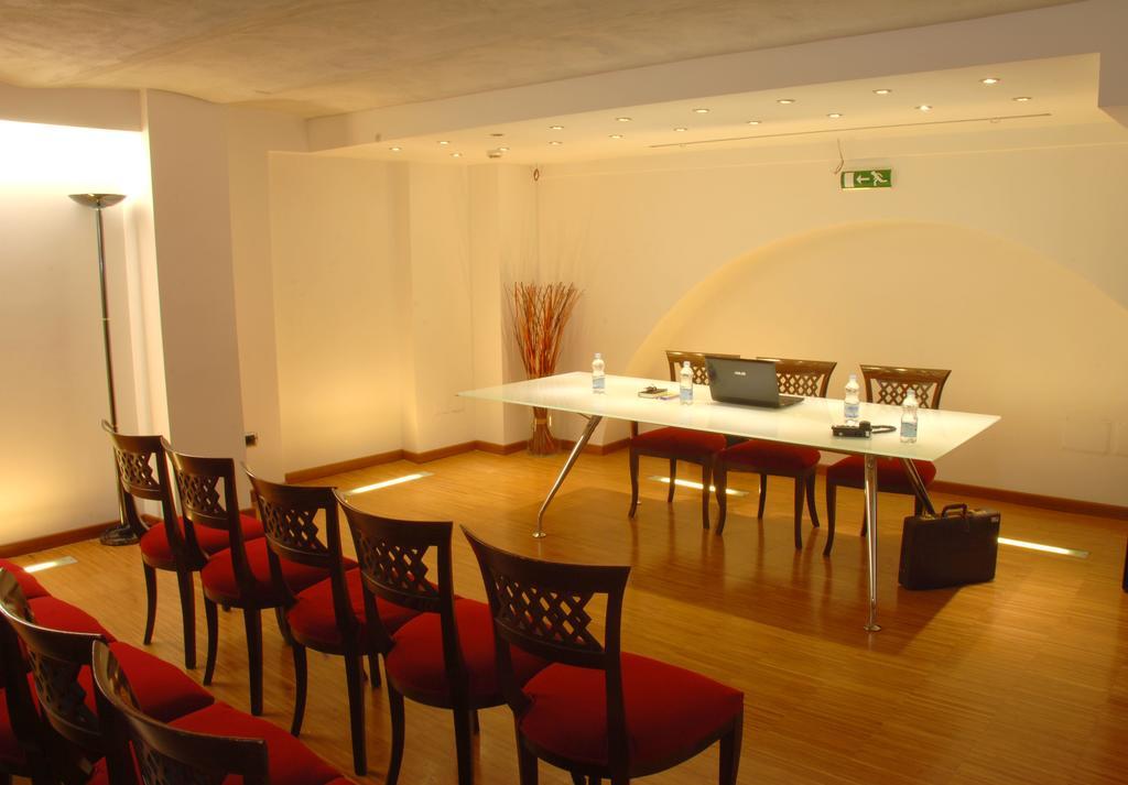 Hotel Europa Foggia Luaran gambar